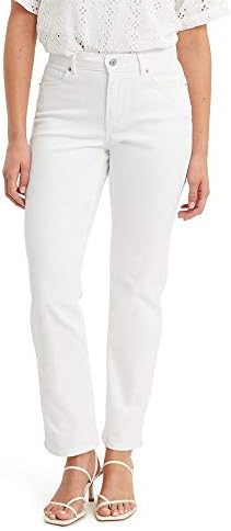 Stylish and Trendy: White Pants Women Can’t Resist!