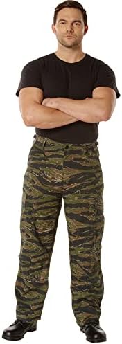 Blend In with Style: Camouflage Cargo Pants